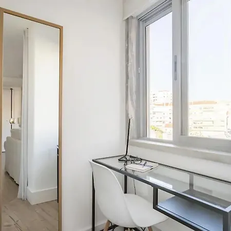 Stylish Ajuda Apartment Lisbon